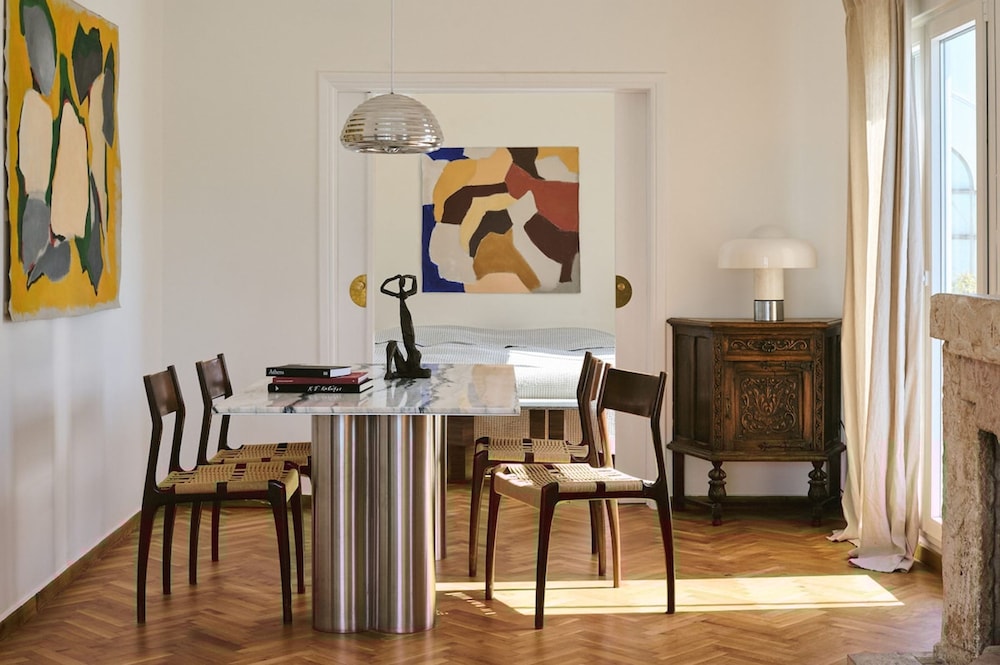 Penthouse Under Acropolis