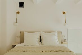 N46 Studio Apartment