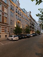 N46 Studio Apartment