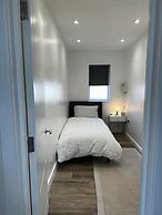 House Sleeps 6 Garden