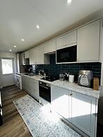 House Sleeps 6 Garden
