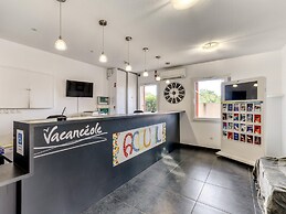 Chic 4-guest Studio, Wellness & Pool