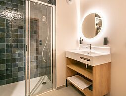 10-person Apartment With Balcony