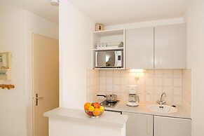 Coastal Apartment Near Richelieu