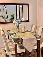 Bloomstone - 2BR Town House Aurora - Dumaguete