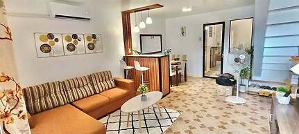 Bloomstone - 2BR Town House Aurora - Dumaguete