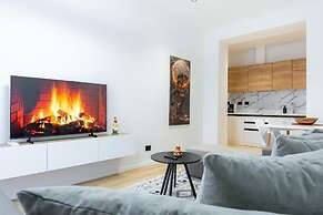 Barrikada - E Apartments
