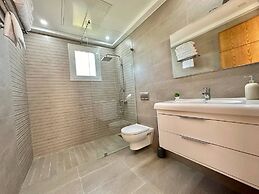Azura House Sea View Pool