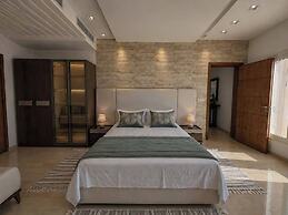 Azura House Sea View Pool