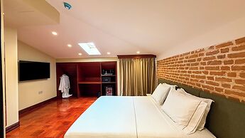 Vatër Hotel