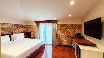 Vatër Hotel