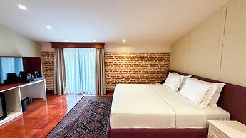 Vatër Hotel