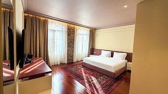 Vatër Hotel