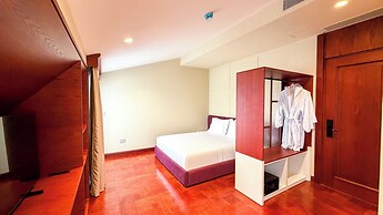 Vatër Hotel