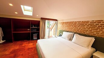 Vatër Hotel