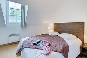 Spacious Valley Stay for Seven