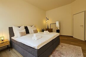 170m2 Apartment bis zu 15 P. 1min UBahn