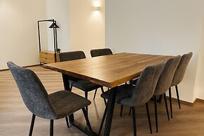 170m2 Apartment bis zu 15 P. 1min UBahn
