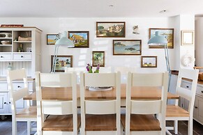 Stylish Itchenor Home Walk to Harbour Pub