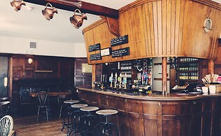 Stylish Itchenor Home Walk to Harbour Pub