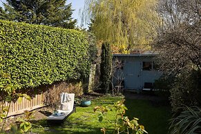 Stylish Itchenor Home Walk to Harbour Pub