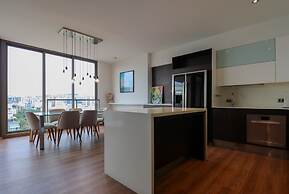 w Upscale 2BR Duplex w Balcony in Miraflores