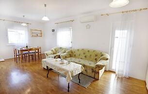 Comfortable Apartment in Umag