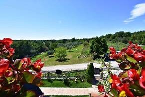 Countryside Oasis in Valica
