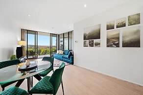 Stylish 1BR CBD w/ Parking Lot