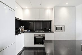 Stylish 1BR CBD w/ Parking Lot