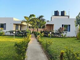 Le Grande Haven Shimoni