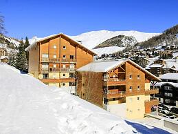 Duplex Apartment for 9 in La Foux D'allos
