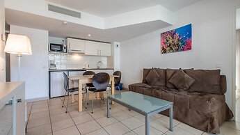 Spacious French Riviera Stay for 6