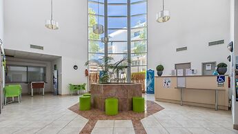 Spacious French Riviera Stay for 6
