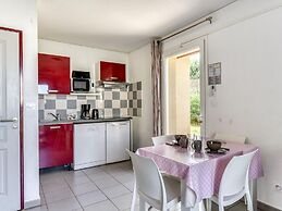 Flat With Wellness & 3km to Beach