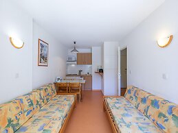 Central Renovated Stay for Four