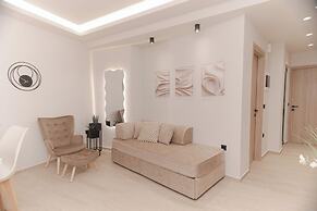 Kandia Suites
