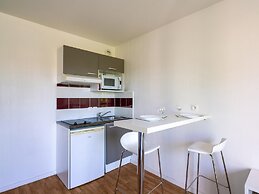 Cozy Normandy Couples Retreat