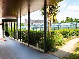 Retreat, Heated Pool & 2 Beds