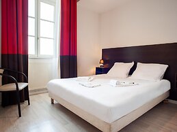 Retreat, Heated Pool & 2 Beds