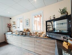 Studio for 4 Near Pyrenees Ski Slopes