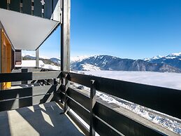 Family Stay With Picturesque Mountain Views
