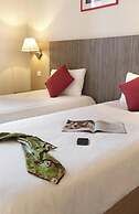 Elegant Vineyard Stay for Three