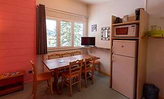 2-bedroom Home in Monts Jura