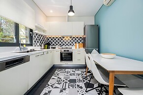Rare Koukaki garden flat near Acropolis