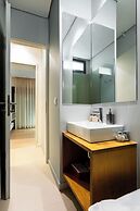 Rare Koukaki garden flat near Acropolis