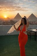 Sky Pyramids Inn
