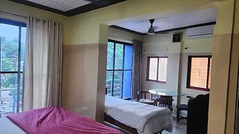Ghansar Lodge