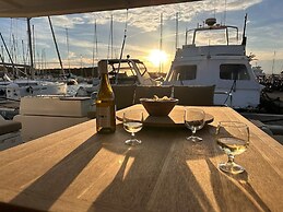Catamaran EDEN