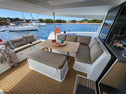 Catamaran EDEN